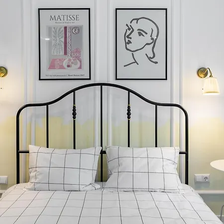 Marelis Luxe * فارنا