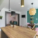 Marelis Luxe * Várna